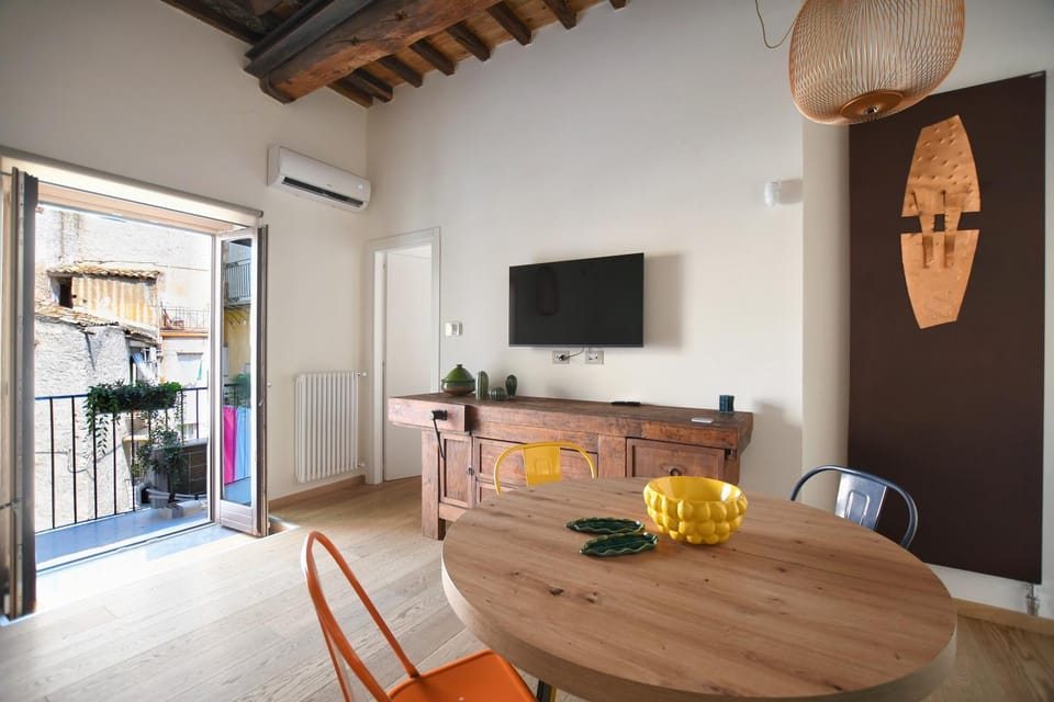 TV and multimedia, Balcony/Terrace, Living room, Dining area, heating, air conditioner