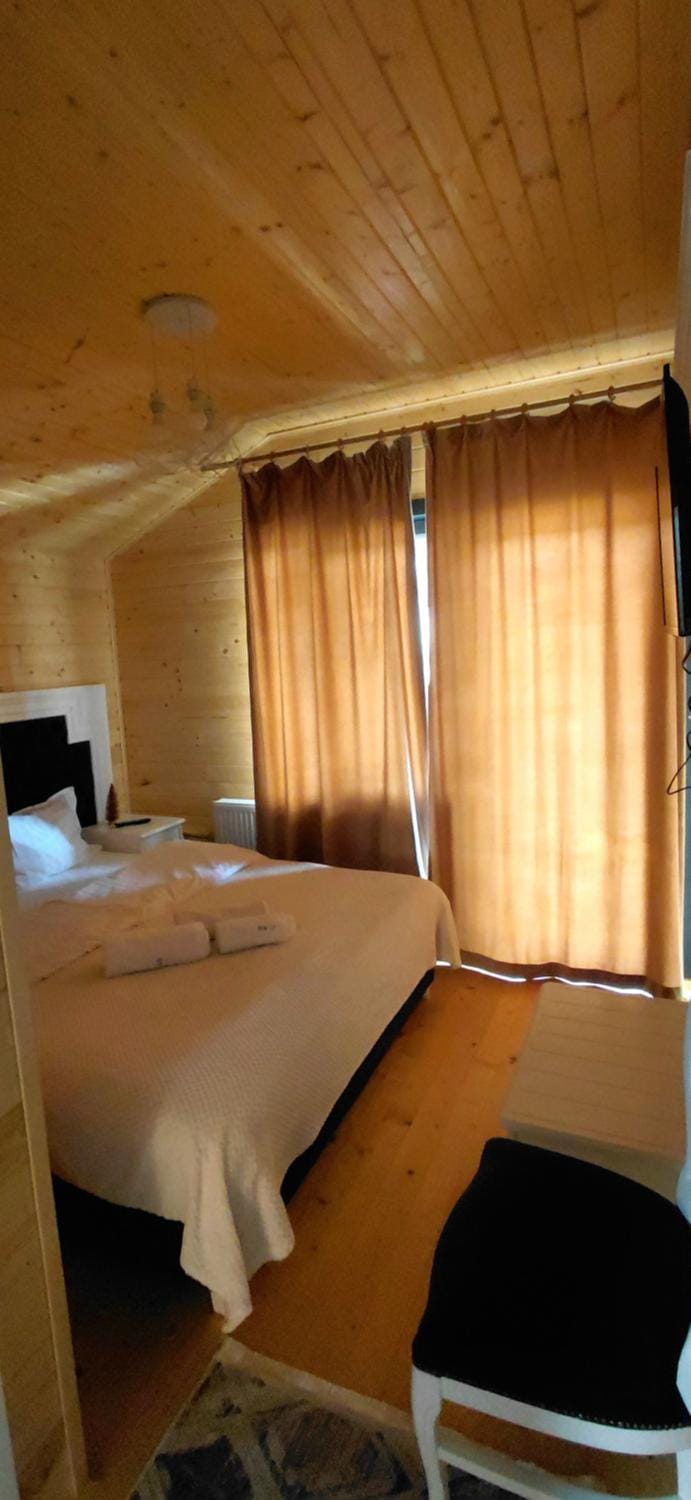 Cabana BLU 15 Bed and Breakfast in Romania