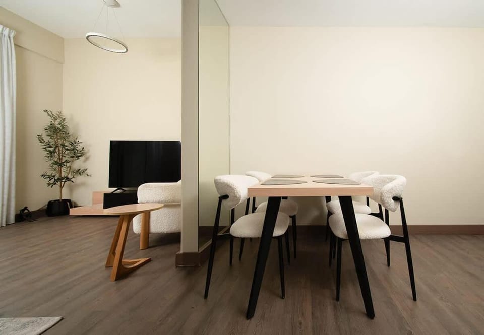Spacious 2 Bed in Binghatti Gateway Apartment in Dubai