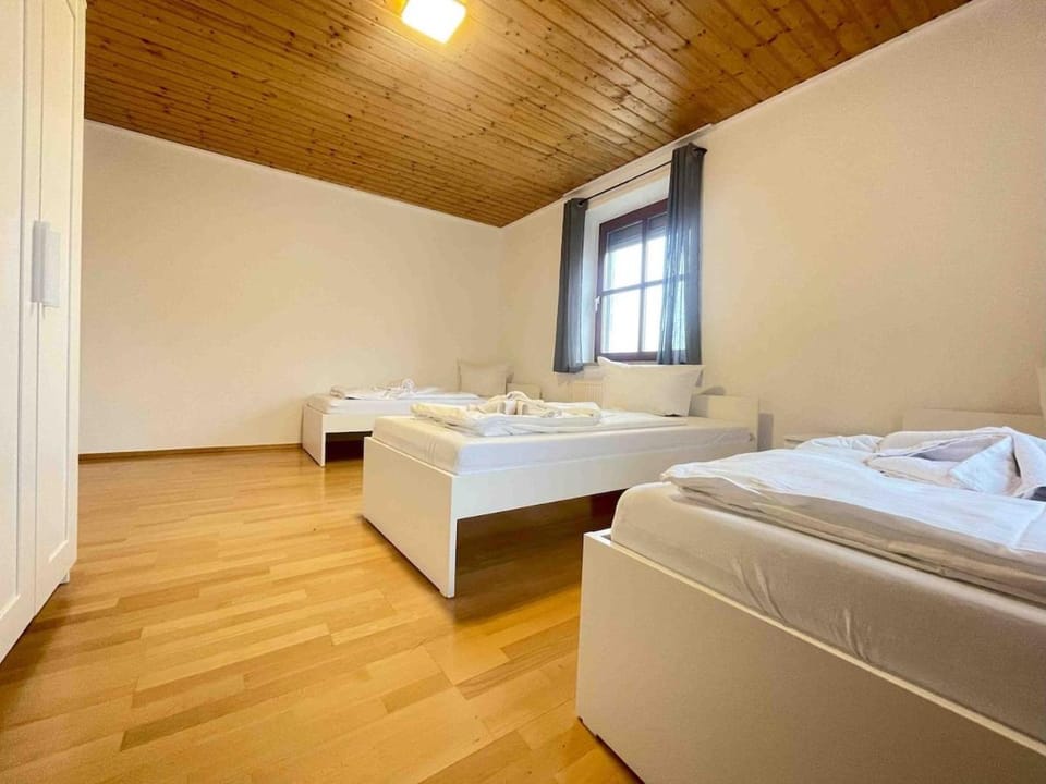 SAD261 große Monteurwohnung Apartment in Bavaria