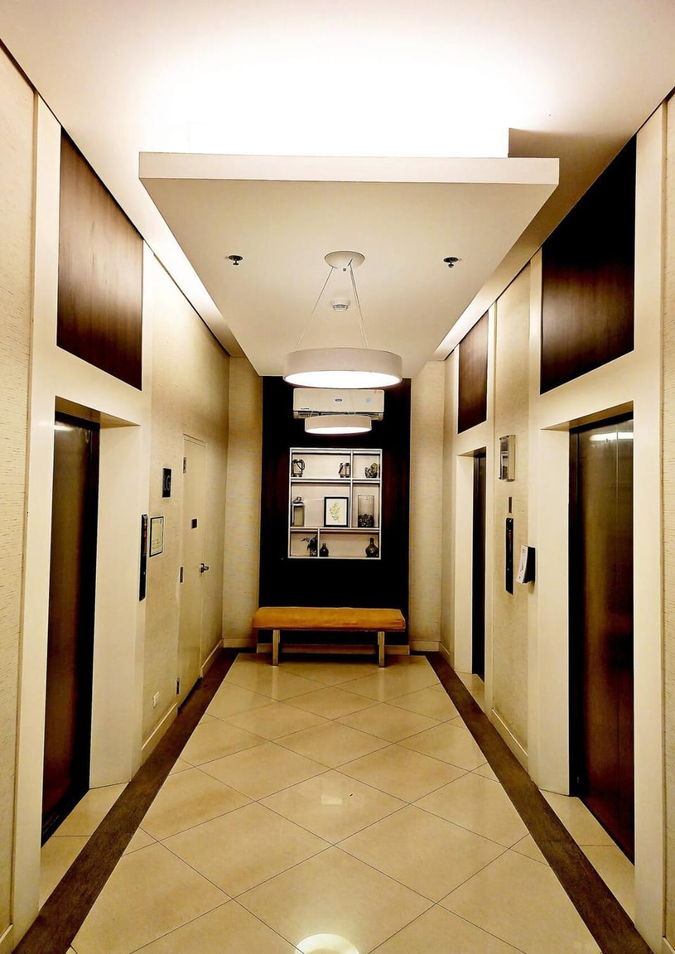 1703T2 Avida Riala IT Park Studio Unit 450 Mbps Internet Apartment in Lapu-Lapu City