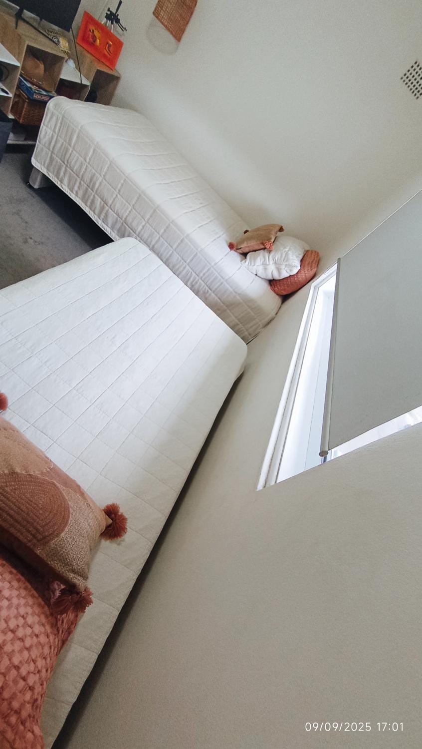 Bright Room Near Beaches and Airport Vacation rental in Sydney