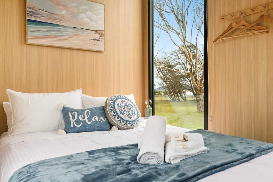Oceans Edge Retreat by Tiny Away House in Portland
