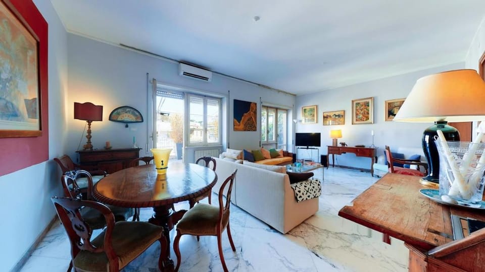 FIORELLA's TERRACE Apartment in Rome