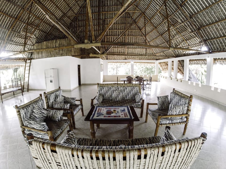 kings private villa Apartment in Kenya