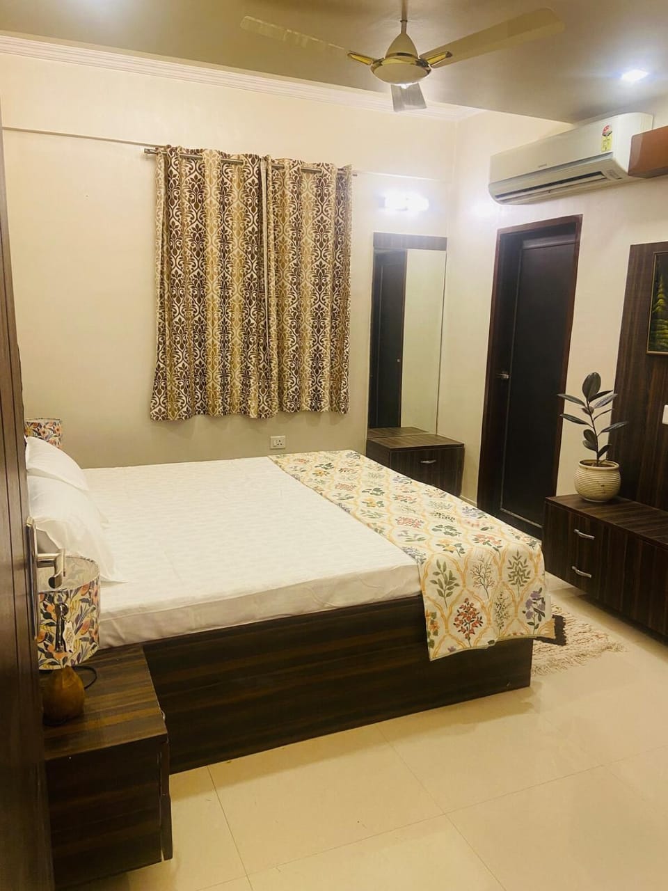 Nivira Homes-Luxury 3 BHK Home Stay Near Airport in Jaipur Apartment in Jaipur