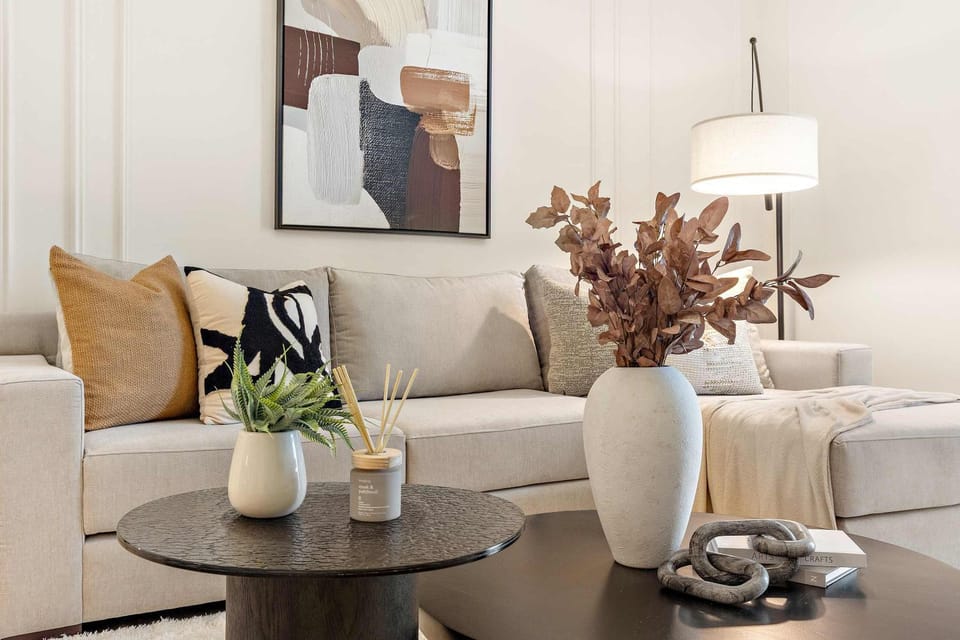 Living room, Seating area