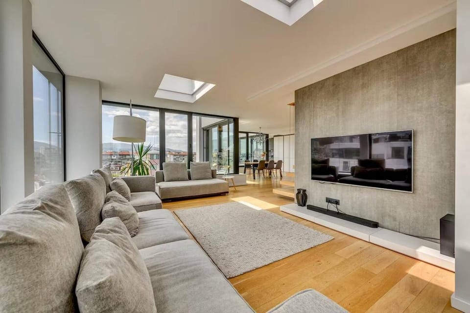 TV and multimedia, Living room, Seating area