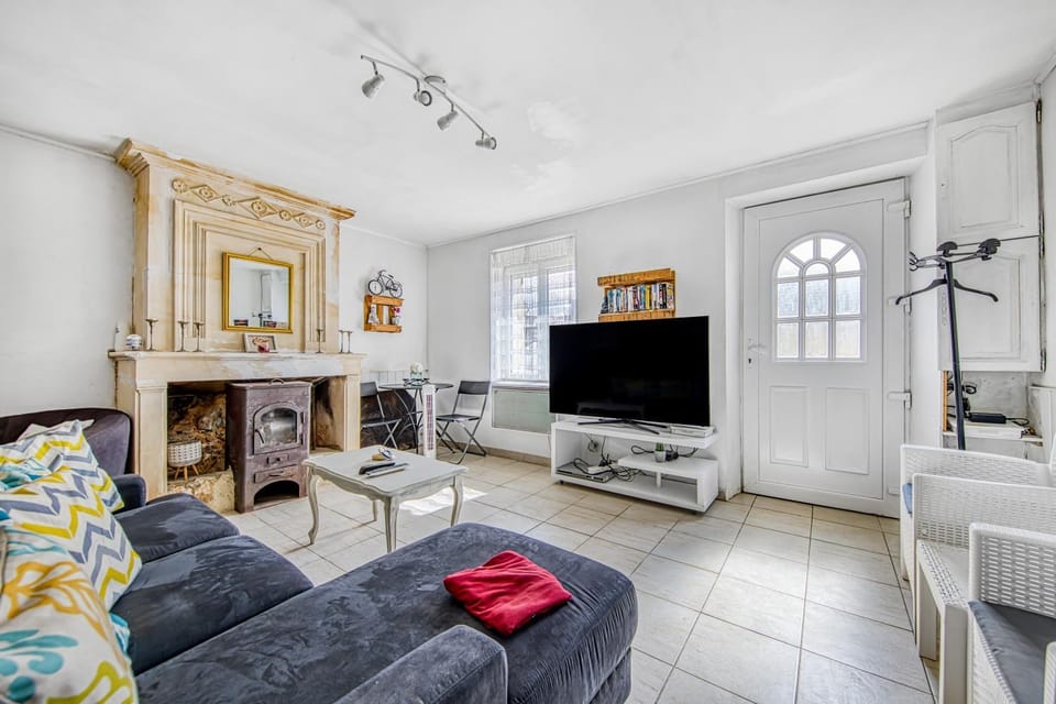 Property building, Living room