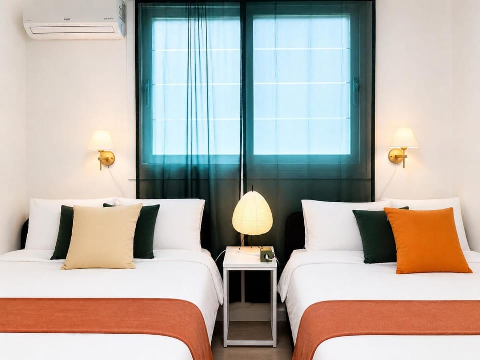 Bed, Bedroom, air conditioner