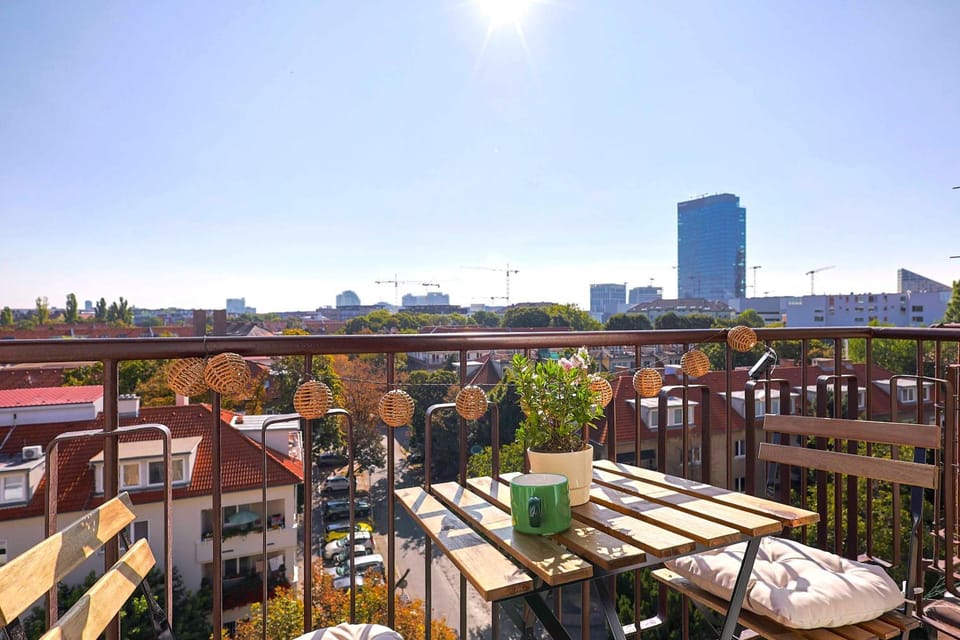Balcony/Terrace, City view