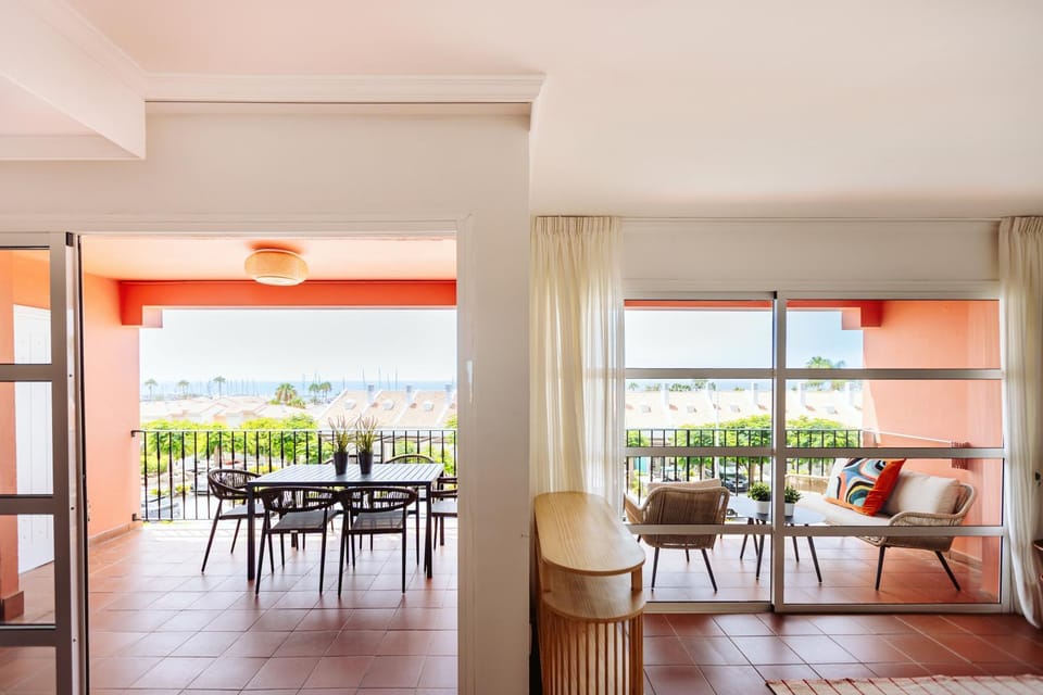 Balcony/Terrace, Dining area