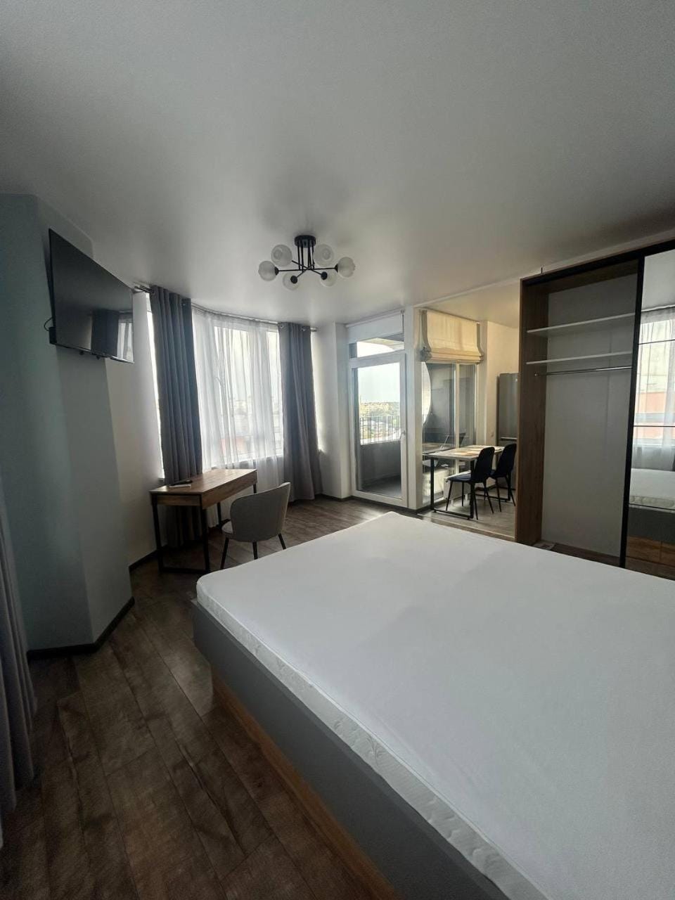 Апартаменти La Familia в ЖК Республіка Rs195 Apartment in Kiev City - Kyiv