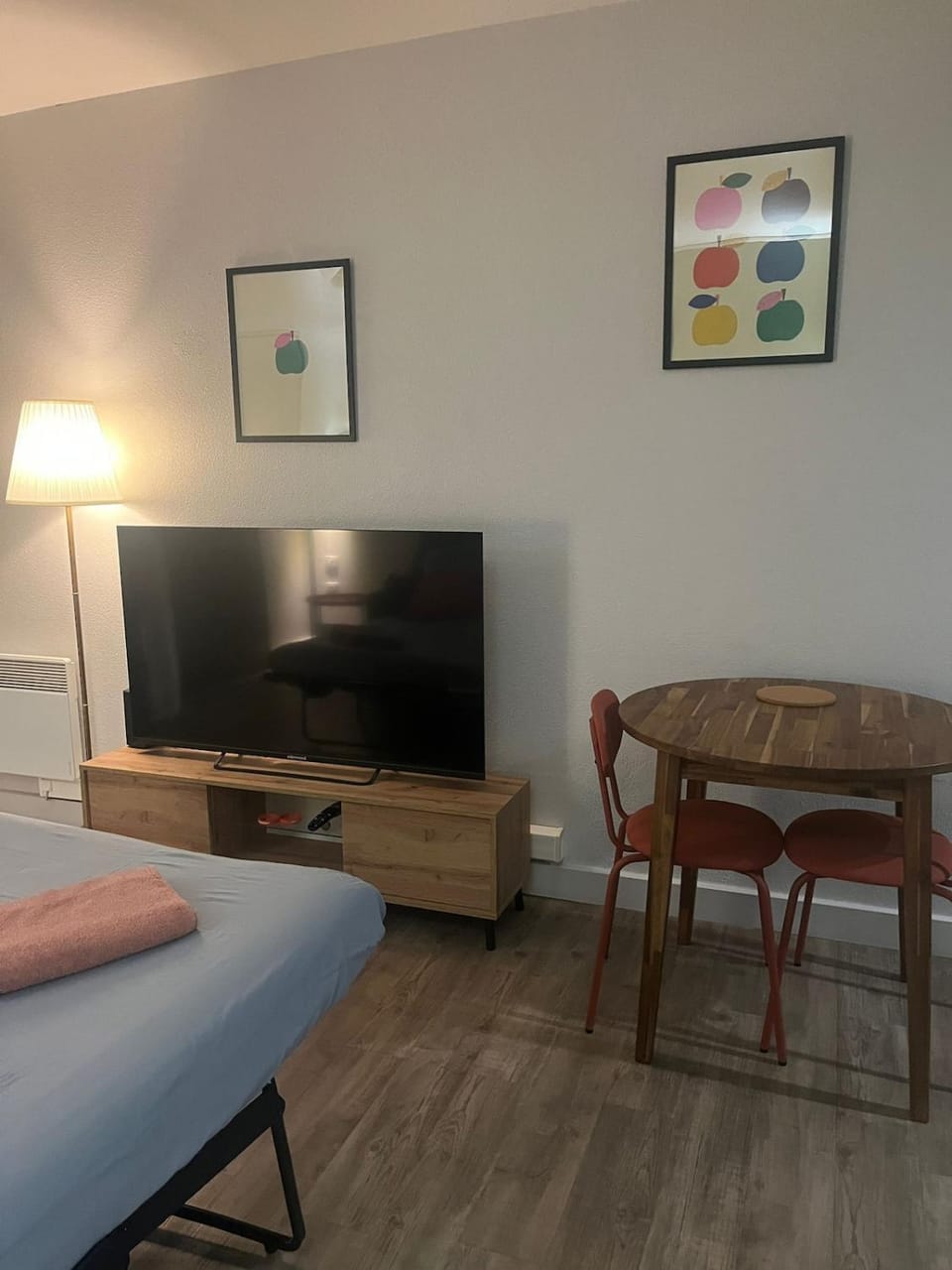 Charmant studio avec terrasse sur Arles Apartment in Arles