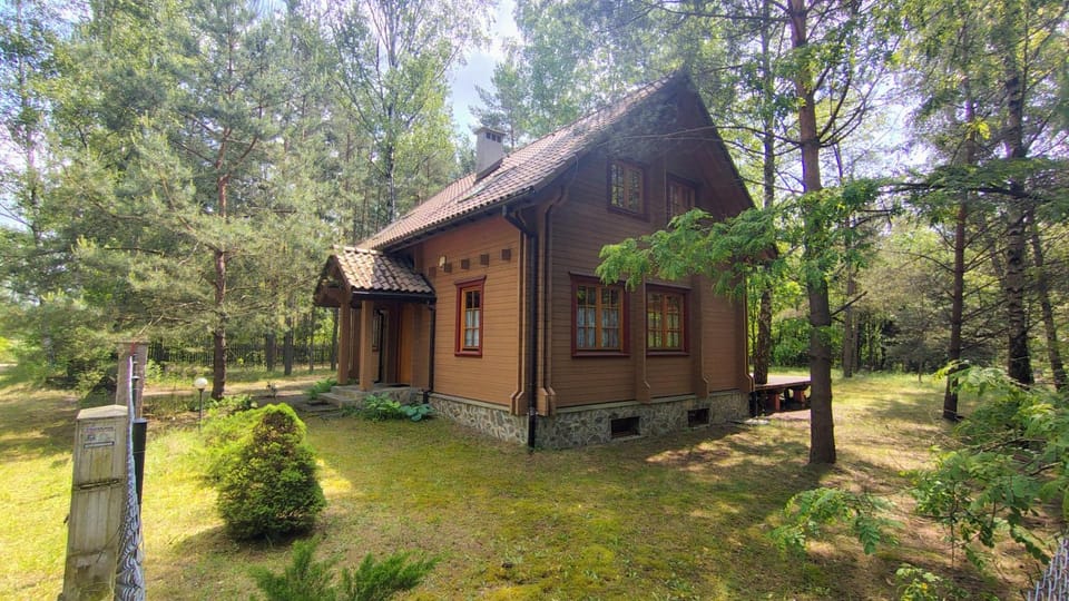 Property building, Spring, Day, Natural landscape, Garden