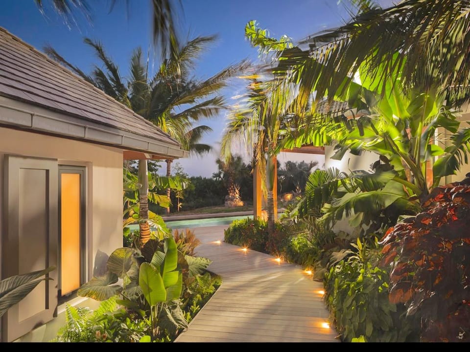 Property building, Spring, Day, Garden, Garden view