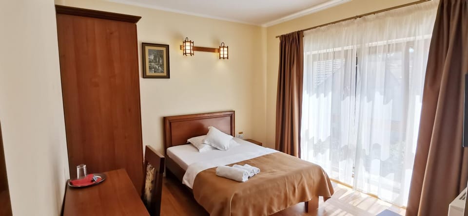 Pensiunea Nimbus Bed and Breakfast in Timiș County