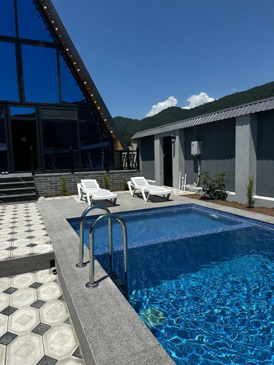 Property building, Pool view