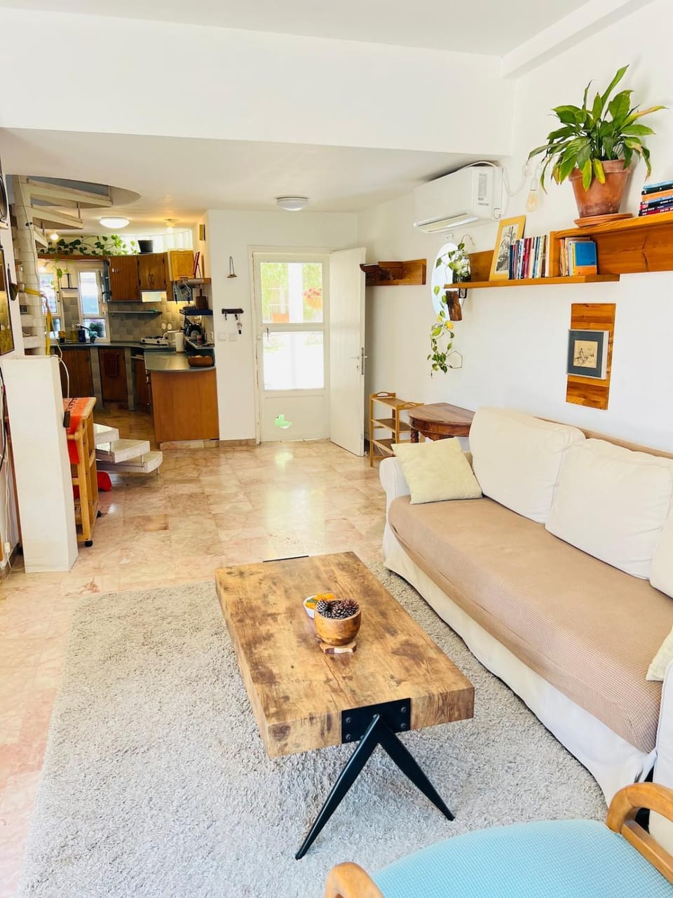 Seating area, Family, sunbed