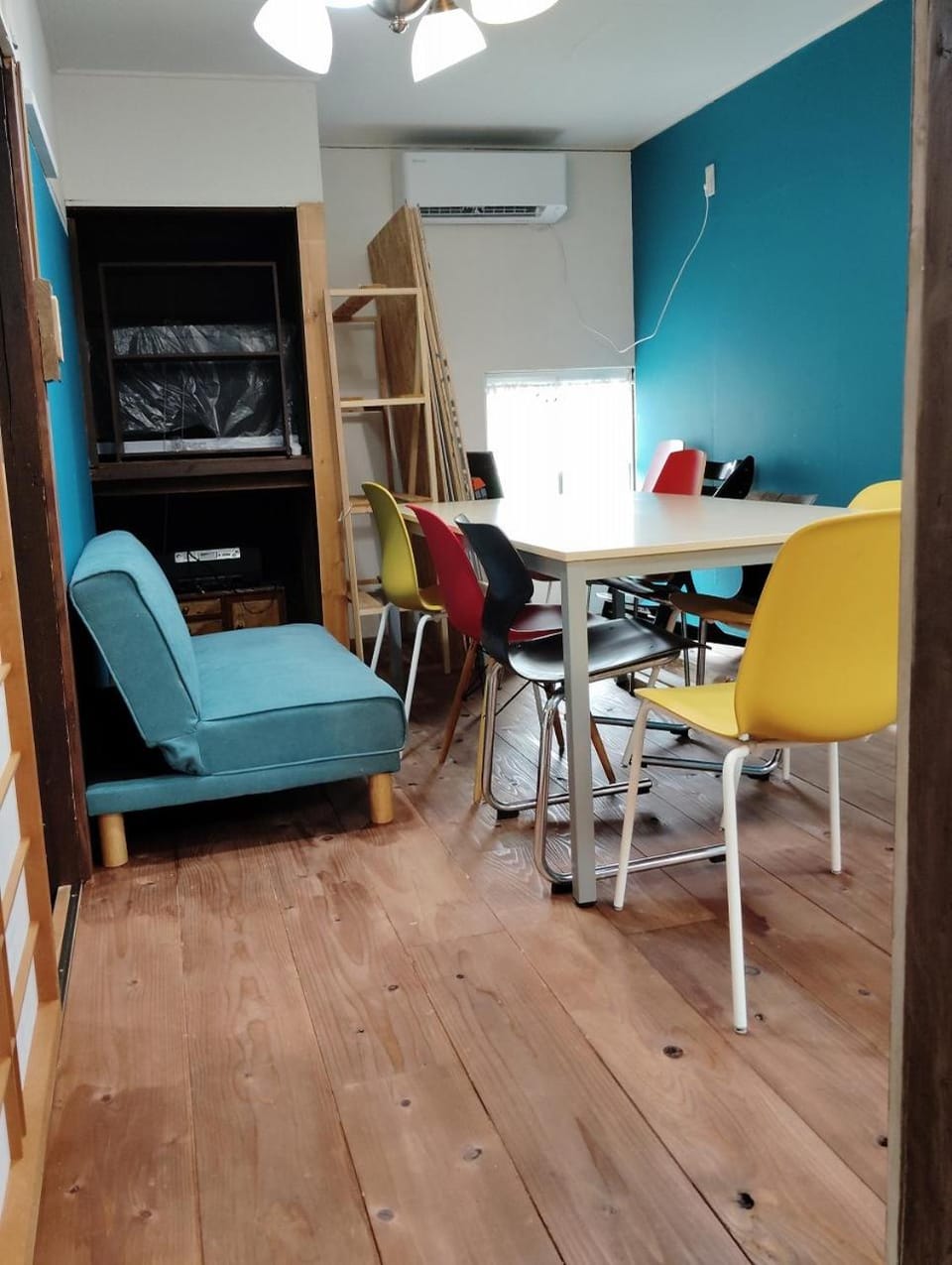 Living room, Dining area