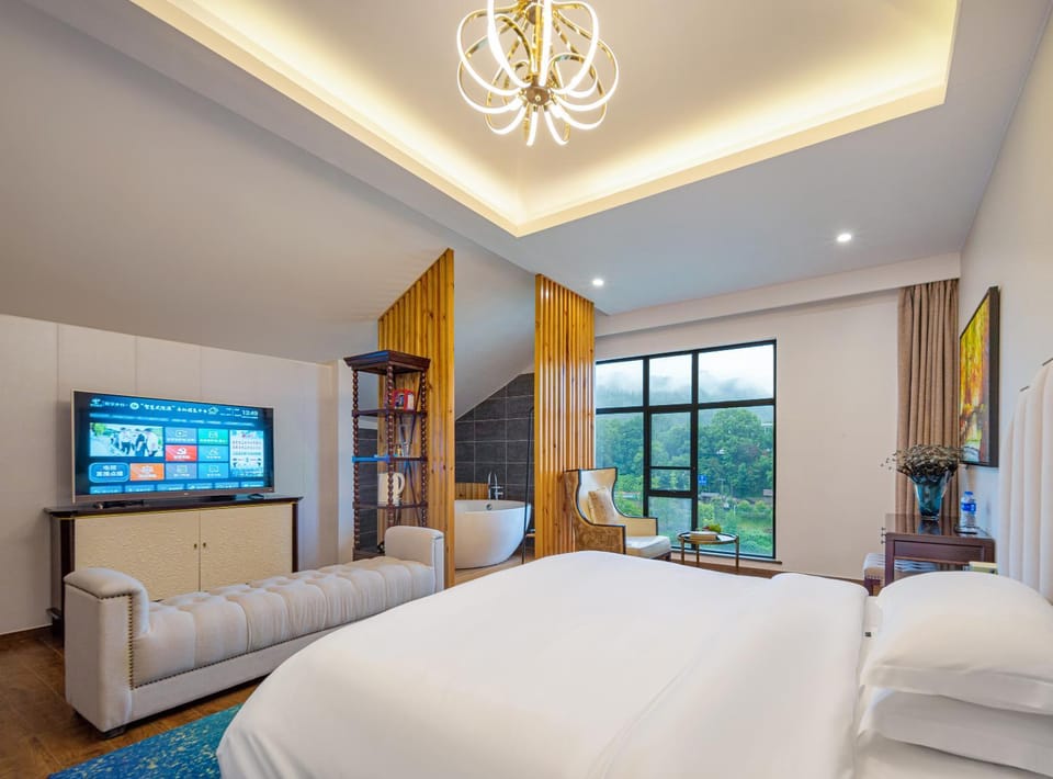 Seating area, Bedroom