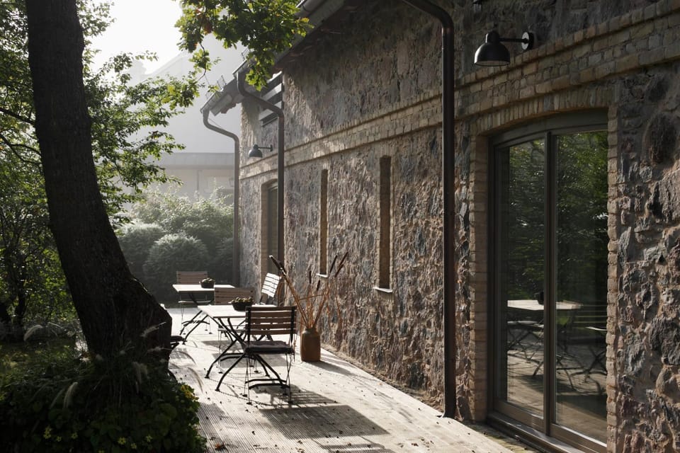 Property building, Patio, Garden