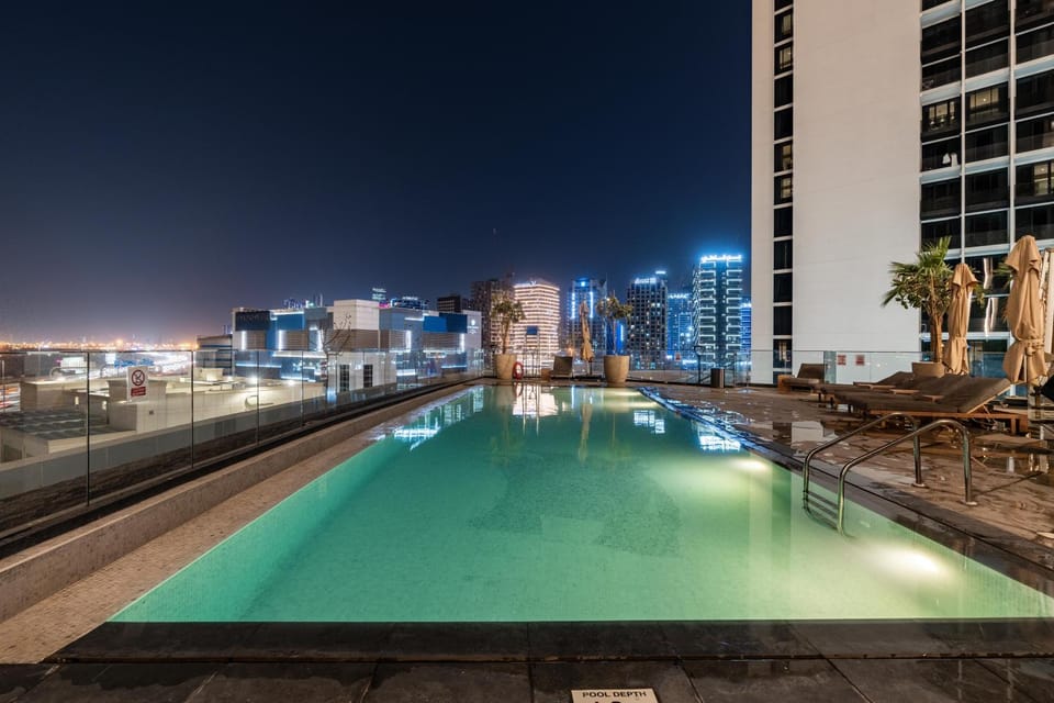 Property building, Night, City view, Pool view, Swimming pool, sunbed