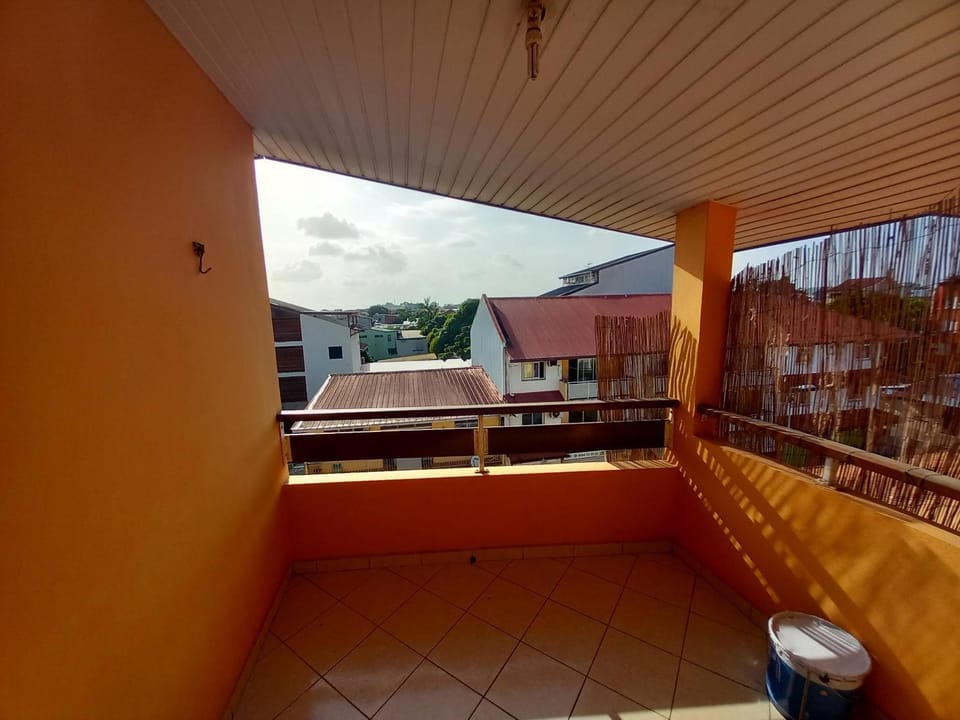 Le Gold Space Apartment in Cayenne