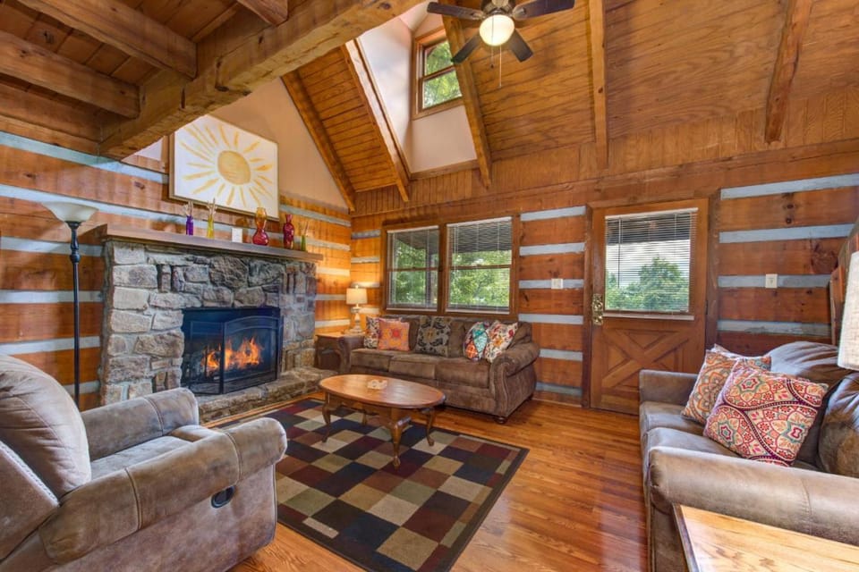 Paradise By Avada Properties House in Gatlinburg