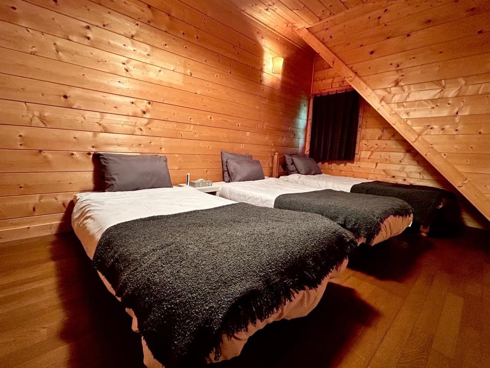 Secret Base Mysa シークレットベース ミーサ 星の街399 House in Nagano Prefecture