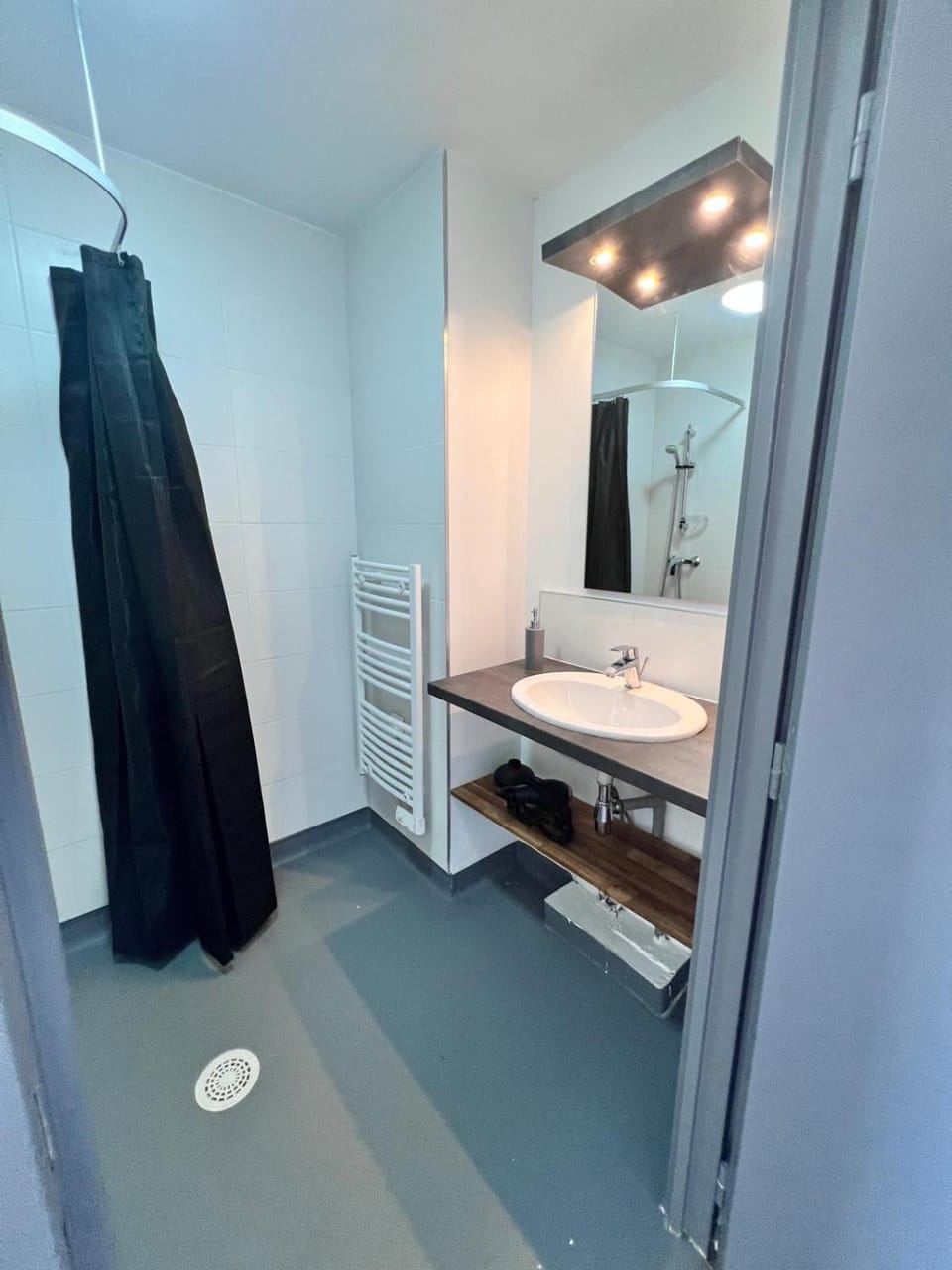 Studio tout équipé à Villeurbanne Apartment in Villeurbanne