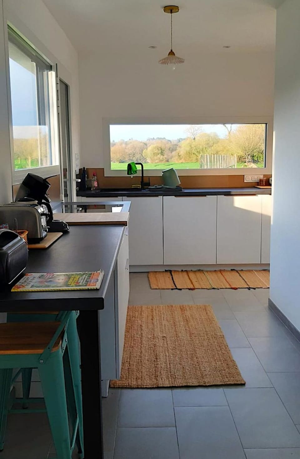 Kitchen or kitchenette, Lounge or bar, stove, stove, kitchen, kitchen
