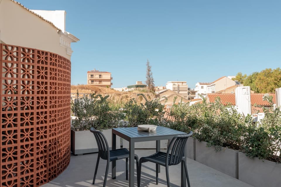 Property building, Patio, Day, View (from property/room), Balcony/Terrace, Dining area