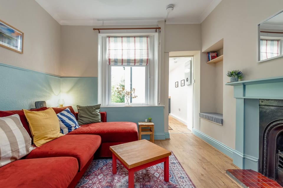 Communal lounge/ TV room, Living room