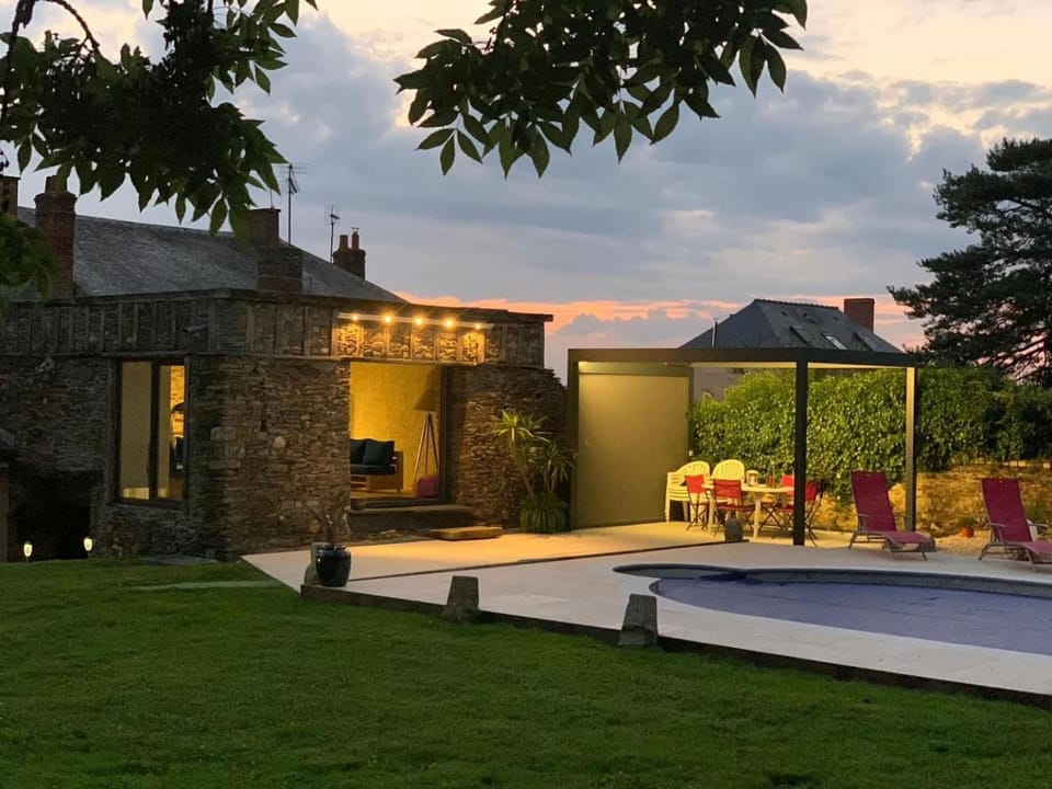 Patio, Garden, Garden view, Pool view, Swimming pool, sunbed