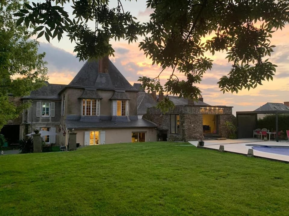 Property building, Garden