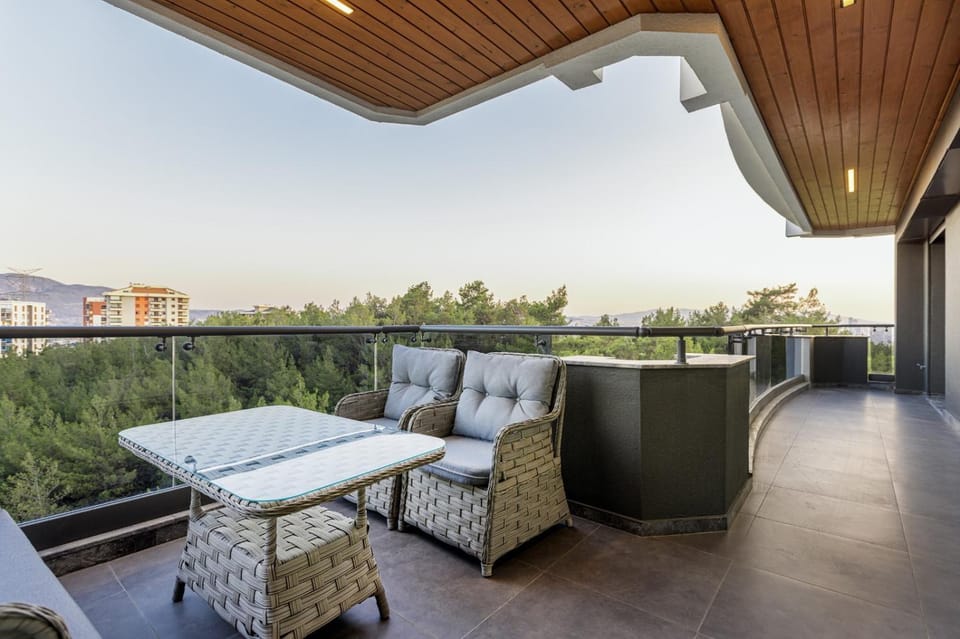 View (from property/room), Balcony/Terrace