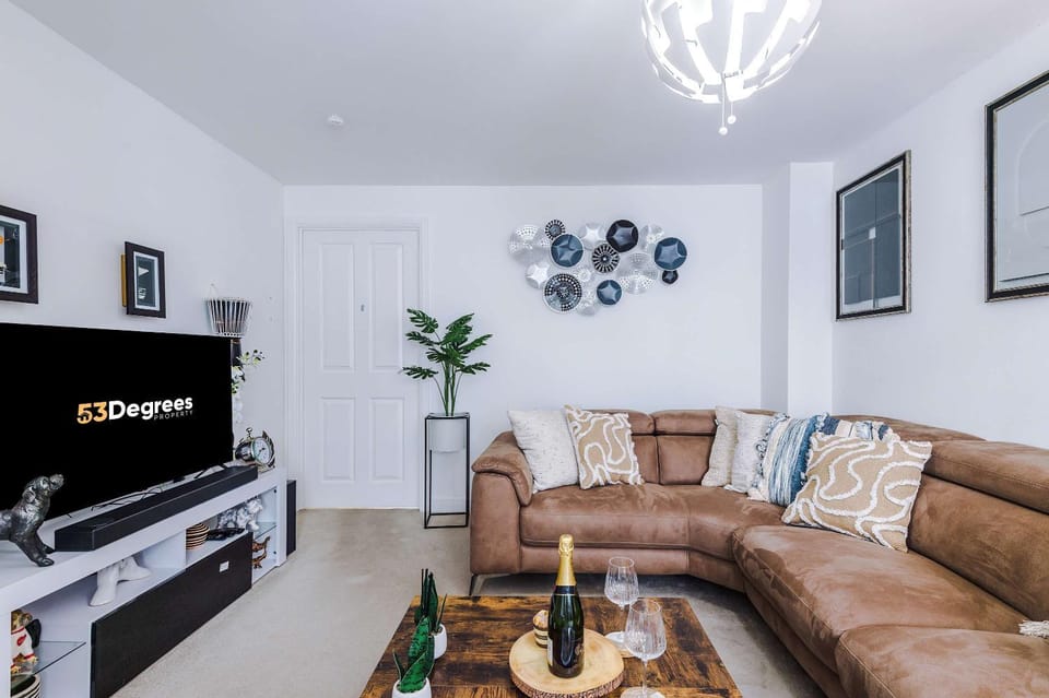 TV and multimedia, Living room, Seating area