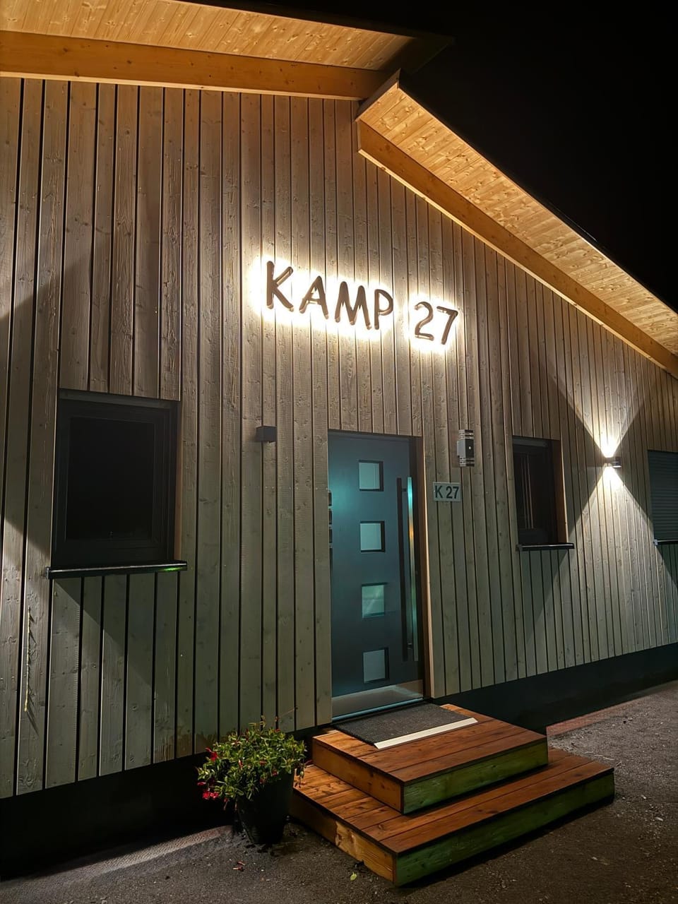 Property building, Facade/entrance