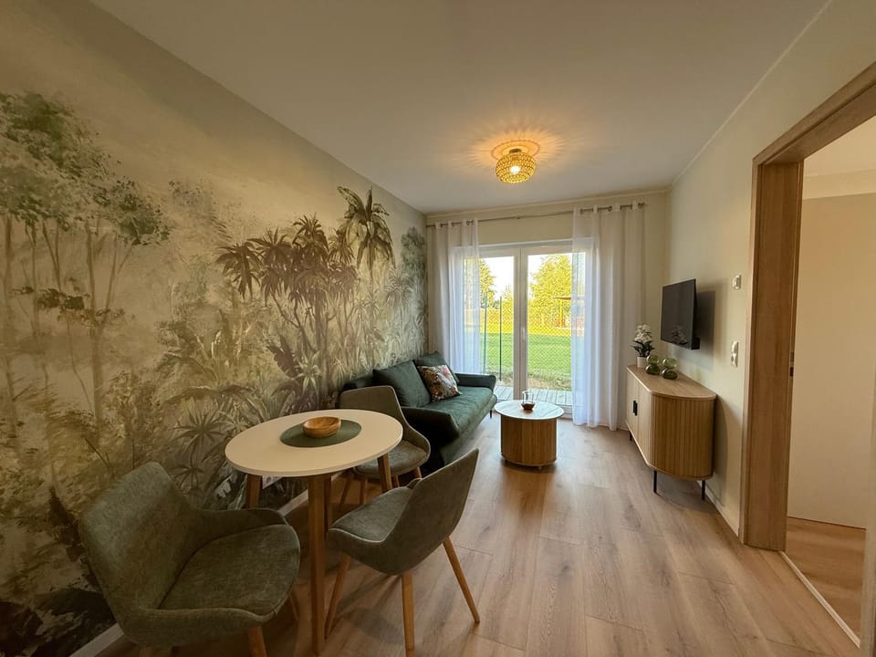 TV and multimedia, Balcony/Terrace, Living room, Seating area, Dining area, Evening entertainment