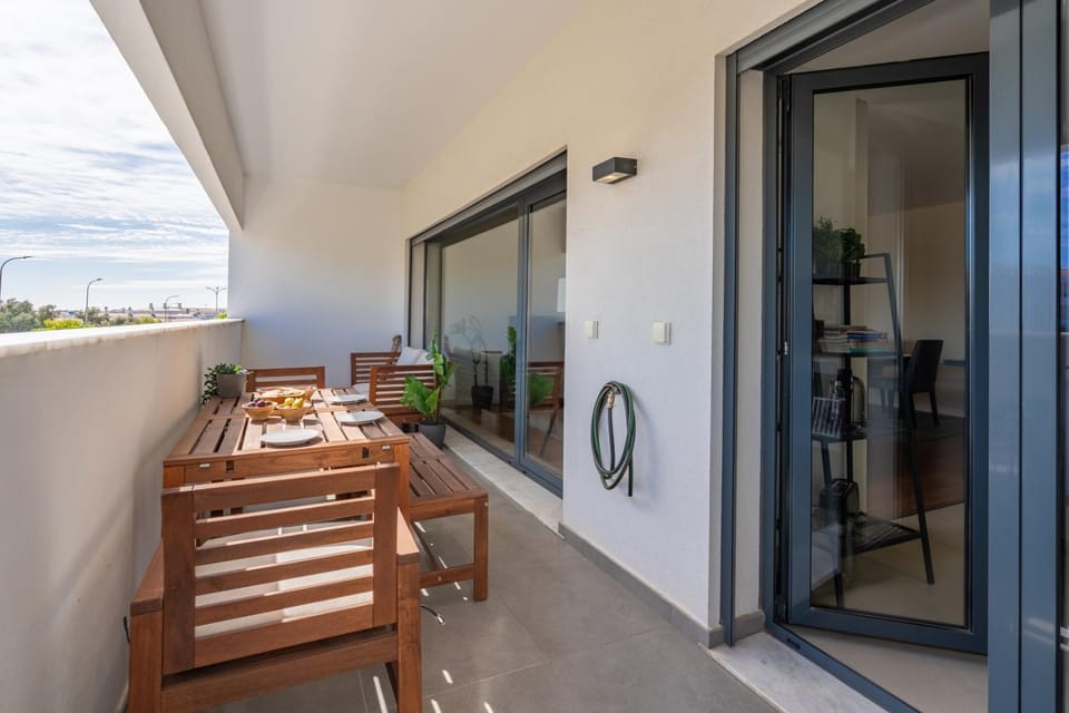 Patio, View (from property/room), Balcony/Terrace, Seating area, Dining area