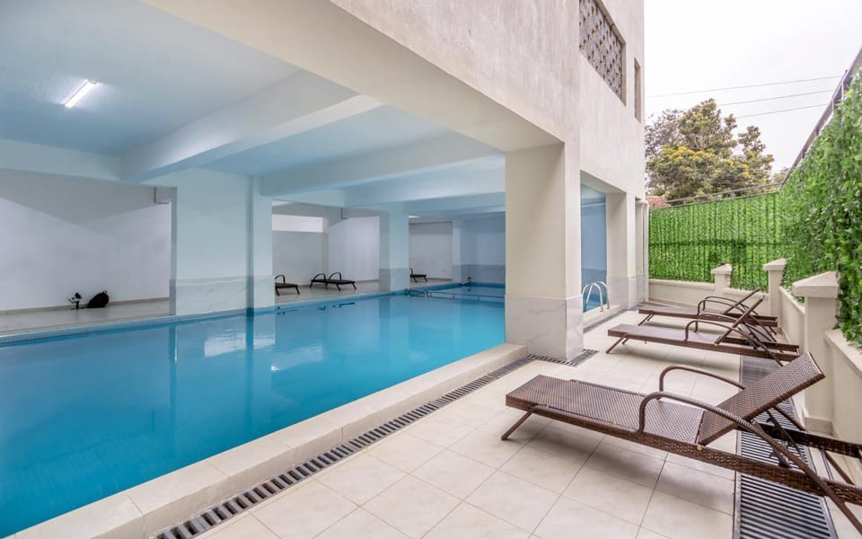 Swimming pool