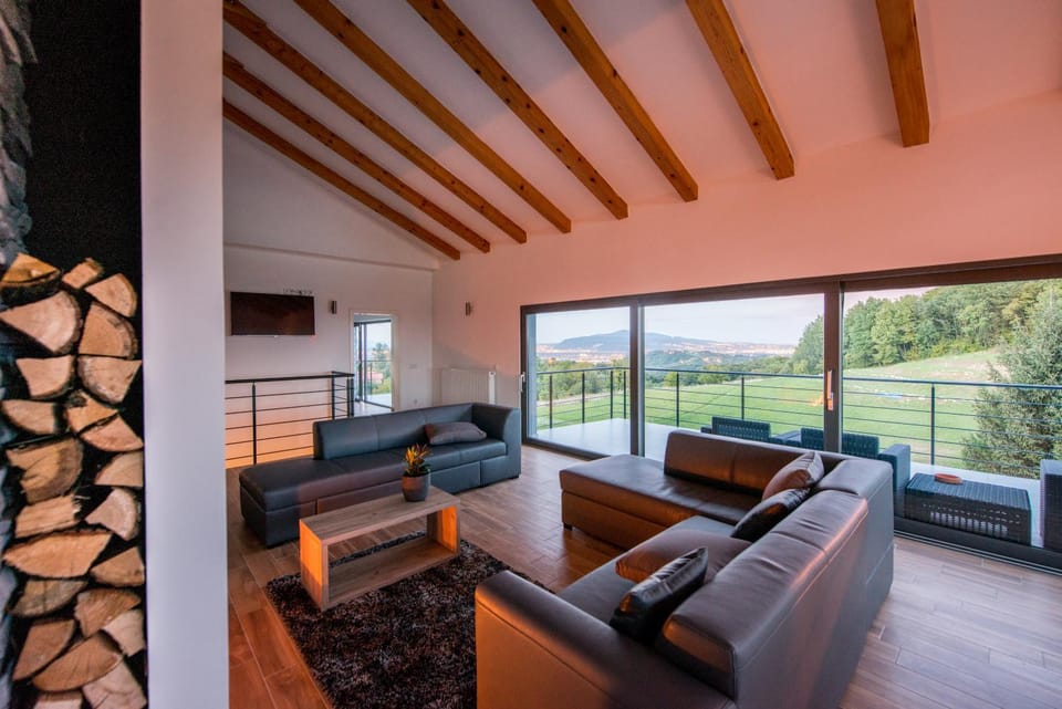 Natural landscape, View (from property/room), Balcony/Terrace, Living room, Seating area