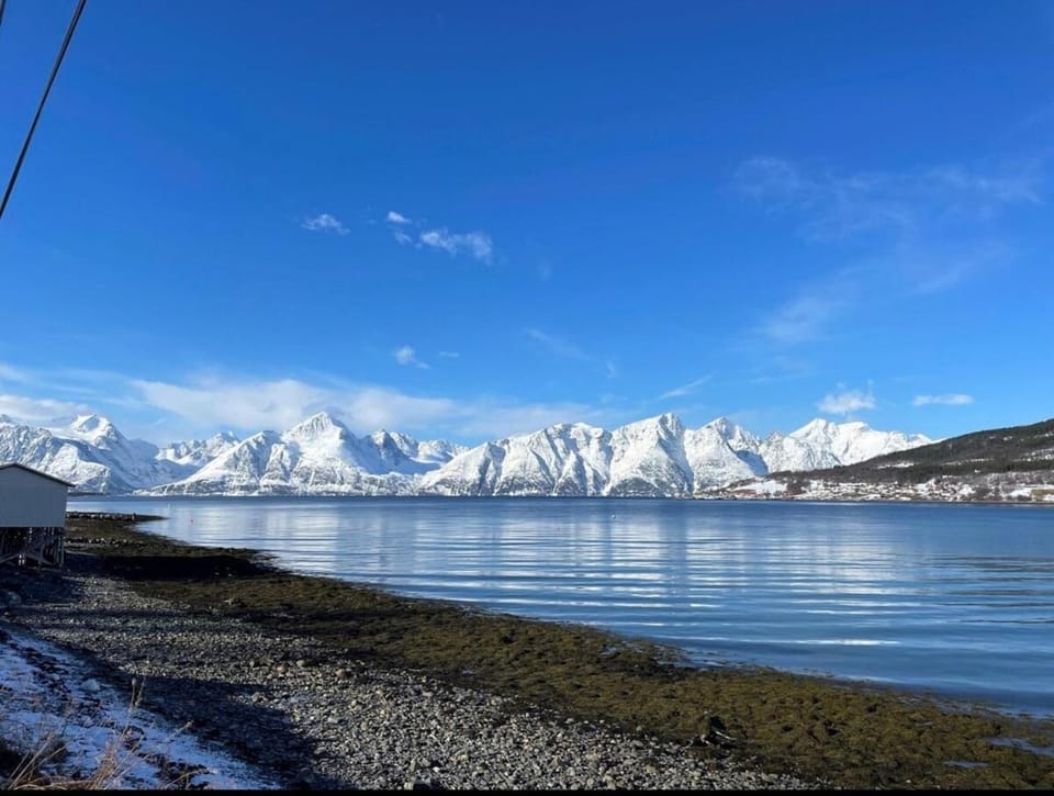 Lyngenalps view House in Lapland