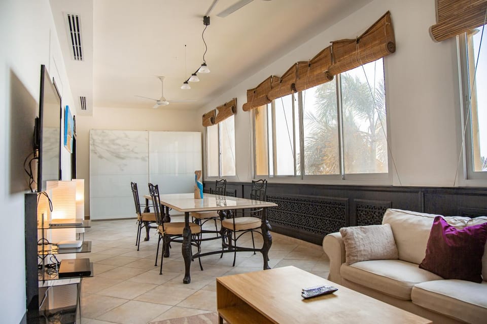 Spacious 1 bedroom Apartment with Breathtaking Pool and Beach Views Apartment in Ras al Khaimah