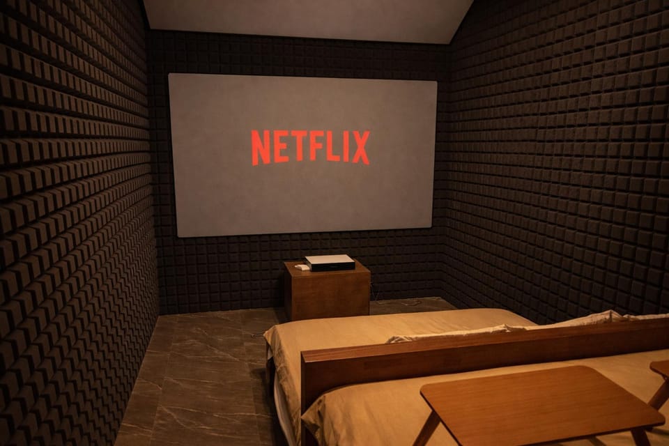 Communal lounge/ TV room, Bed, TV and multimedia, Evening entertainment