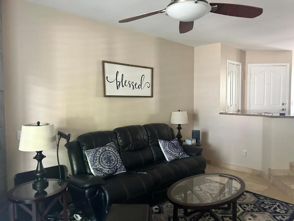 Luxury BiltmoreCondo - 32nd and Camelback - Biltmore Golf Course Apartment in Phoenix