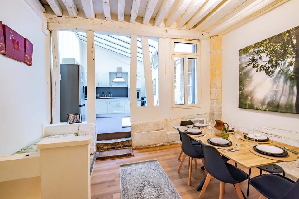 6 Guests Flat in heart of Paris - Pompidou Apartment in Paris