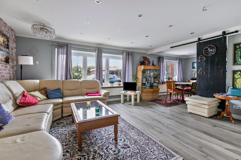 Property building, Living room