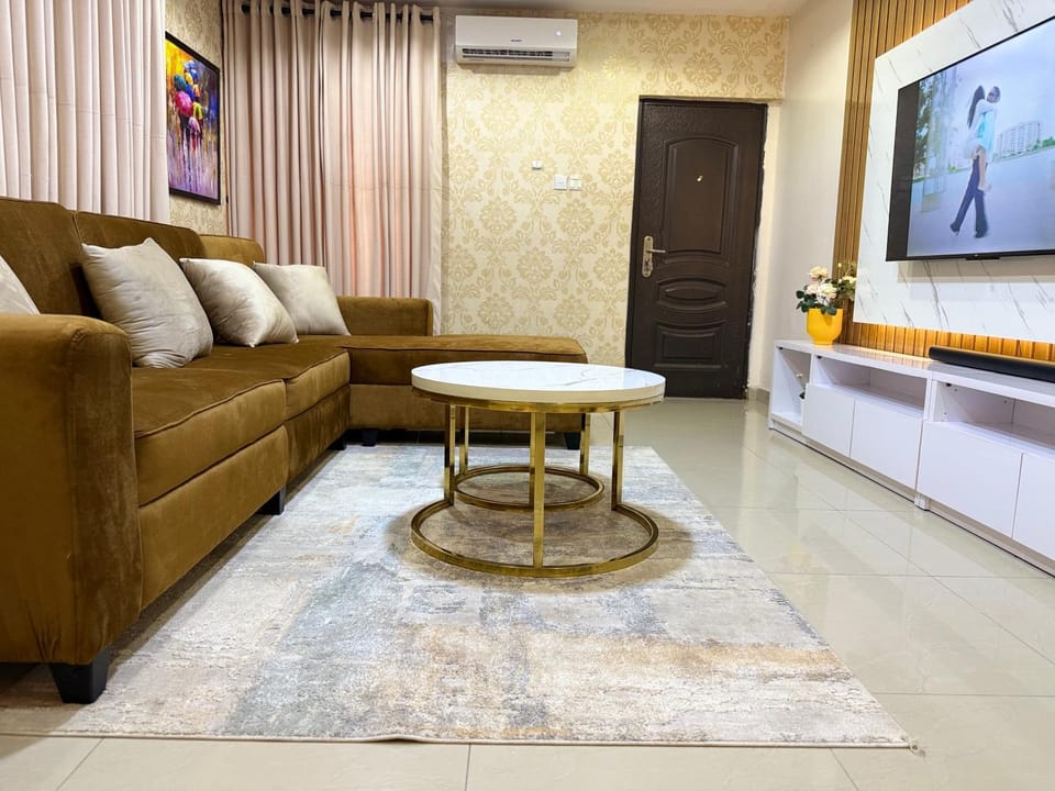 Luxury 2-bed w 24h light in Magodo GRA Phase 2 Apartment in Lagos